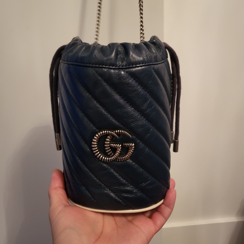 [SOLD] Gucci limited edition bucket bag - Picture 6 of 16